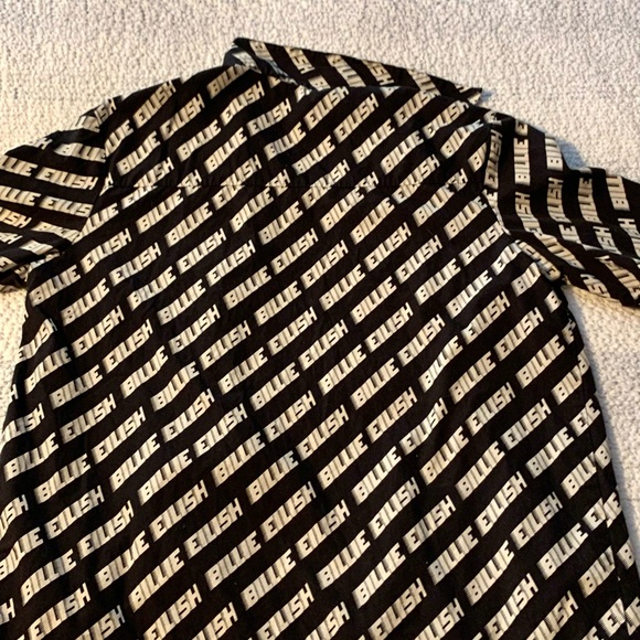Billie ellish, button down, short sleeve top - Picture 2 of 4